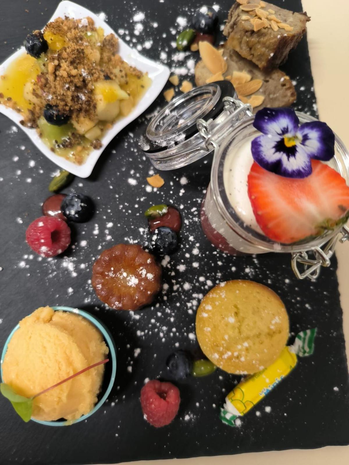 Chateau D'Arance Hotel Restaurant Espace Bien-Etre Cette-Eygun Exteriér fotografie